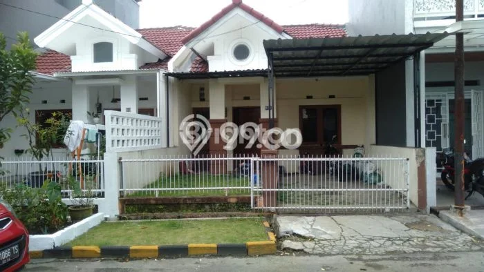 Rumah Terawat di Cimahi Tengah, Cimahi, Luas Tanah 104m2m², Luas Bangunan 74m2m² Rumah Terawat di Cimahi Tengah, Cimahi, Luas Tanah 104m2m², Luas Bangunan 74m2m²