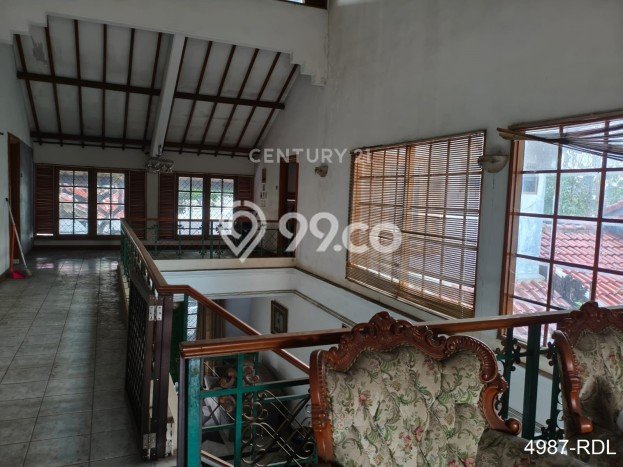 Hunian Elit LB 500m2 Siap Huni Desain Elegan di Rempoa, Tangerang Selatan Hunian Elit LB 500m2 Siap Huni Desain Elegan di Rempoa, Tangerang Selatan