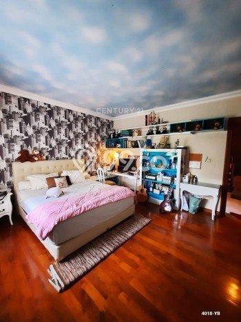 Dijual Rumah Mewah Elegan Dengan View Eksklusif di Pondok Indah, Jakarta Selatan Dijual Rumah Mewah Elegan Dengan View Eksklusif di Pondok Indah, Jakarta Selatan