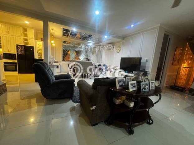 Rumah Elit LB 250m2 Siap Huni Desain Elegan di Sektor 9-Bintaro, Tangerang Selatan Rumah Elit LB 250m2 Siap Huni Desain Elegan di Sektor 9-Bintaro, Tangerang Selatan