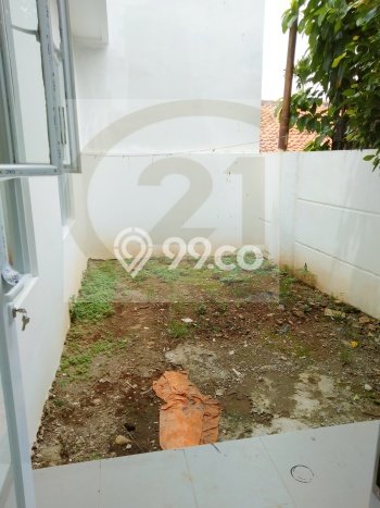 Rumah Luas Asri 3 KT Siap Huni di Pondok Pinang Jakarta Selatan Rumah Luas Asri 3 KT Siap Huni di Pondok Pinang Jakarta Selatan