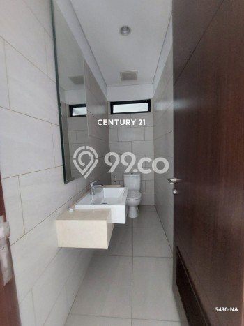 Jual Rumah Luas Elegan Dengan View Eksklusif di Lebak Bulus, Jakarta Selatan Jual Rumah Luas Elegan Dengan View Eksklusif di Lebak Bulus, Jakarta Selatan