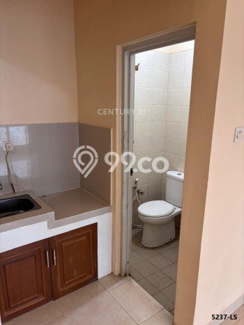 Dijual Rumah 2 Kamar Lokasi Ideal Bagus dan Strategis di Serpong Dijual Rumah 2 Kamar Lokasi Ideal Bagus dan Strategis di Serpong