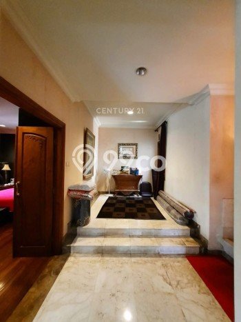 Dijual Rumah Mewah Elegan Dengan View Eksklusif di Pondok Indah, Jakarta Selatan Dijual Rumah Mewah Elegan Dengan View Eksklusif di Pondok Indah, Jakarta Selatan