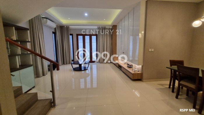 Disewakan segera hunian minimalis strategis 4 Kamar di Cilandak, Jakarta Selatan Disewakan segera hunian minimalis strategis 4 Kamar di Cilandak, Jakarta Selatan