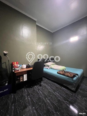 Jual Rumah Bagus Siap Huni LB 310m2 di Ciputat, Tangerang Selatan Jual Rumah Bagus Siap Huni LB 310m2 di Ciputat, Tangerang Selatan