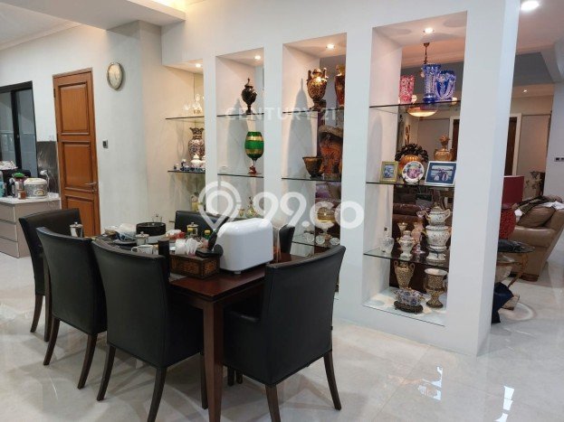 Dijual Rumah Premium dengan Fasilitas Sekitar Komplit di Cilandak, Jakarta Selatan Dijual Rumah Premium dengan Fasilitas Sekitar Komplit di Cilandak, Jakarta Selatan