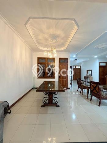 Hunian Elit LB 350m2 Siap Huni Desain Elegan di scbd, Jakarta Selatan Hunian Elit LB 350m2 Siap Huni Desain Elegan di scbd, Jakarta Selatan