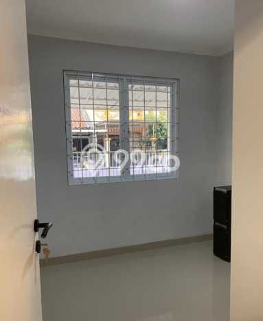 BEST PRICE! Rumah Berkualitas area , LT 112m2m² LB 90m2m² BEST PRICE! Rumah Berkualitas area , LT 112m2m² LB 90m2m²