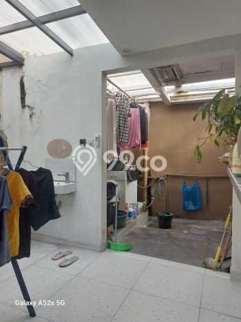 Rumah Luxury Modern Siap Huni di Pondok Pinang Jakarta Selatan Rumah Luxury Modern Siap Huni di Pondok Pinang Jakarta Selatan