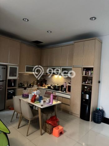 Siap Huni Rumah Mewah 4 Kamar di Tangerang Dekat ke Mana Saja Siap Huni Rumah Mewah 4 Kamar di Tangerang Dekat ke Mana Saja