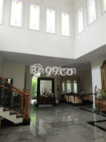 Rumah LT 360m2m² Akses Transportasi Umum di , Malang Rumah LT 360m2m² Akses Transportasi Umum di , Malang
