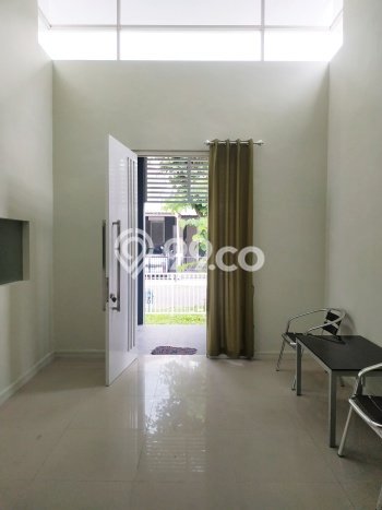 SPECIAL PRICE! Rumah area , 3 KT, Dekat Fasilitas Umum, LT 135m2m² LB 145m2m² SPECIAL PRICE! Rumah area , 3 KT, Dekat Fasilitas Umum, LT 135m2m² LB 145m2m²