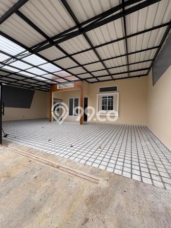 Rumah Minimalis 3 Kamar LT 200m2 di Villa Melati Mas Rumah Minimalis 3 Kamar LT 200m2 di Villa Melati Mas
