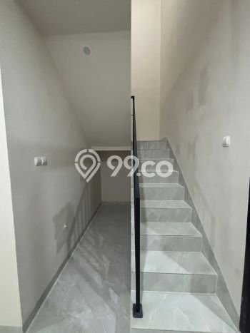 Hunian Nyaman Asri 3 KT Siap Huni di Villa Melati Mas Tangerang Selatan Hunian Nyaman Asri 3 KT Siap Huni di Villa Melati Mas Tangerang Selatan