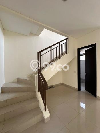 Ready to Use! Luxury House LT 112m2 Desain Elegan di BSD Eminent Ready to Use! Luxury House LT 112m2 Desain Elegan di BSD Eminent