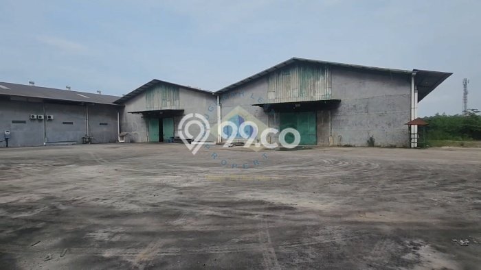 Unit Pabrik Disewa Lokasi Jati Uwung, Tangerang Spesifikasi Luas Bangunan 4600m2 Unit Pabrik Disewa Lokasi Jati Uwung, Tangerang Spesifikasi Luas Bangunan 4600m2