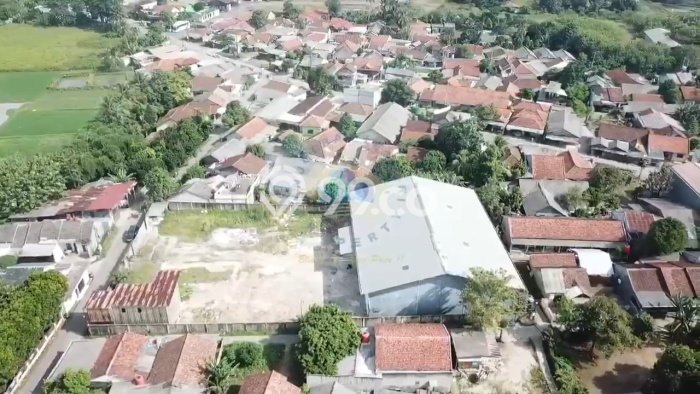 Gudang bagus disewakan di Legok Tangerang dengan LB 900m2 harga sewa terbaik Gudang bagus disewakan di Legok Tangerang dengan LB 900m2 harga sewa terbaik