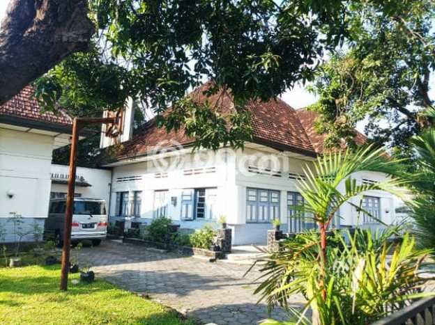 Rumah Eksklusif Dijual LT 1547m2 di Mantrijeron, Yogyakarta Rumah Eksklusif Dijual LT 1547m2 di Mantrijeron, Yogyakarta