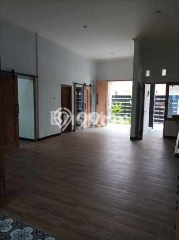 For Sale Rumah 3 Kamar Lokasi Ideal Bagus dan Strategis di Mergangsan For Sale Rumah 3 Kamar Lokasi Ideal Bagus dan Strategis di Mergangsan