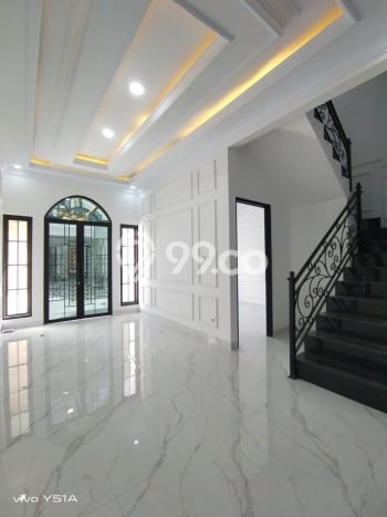 Siap Huni Rumah Mewah 5 Kamar di Jagakarsa Dekat ke Mana Pun Siap Huni Rumah Mewah 5 Kamar di Jagakarsa Dekat ke Mana Pun