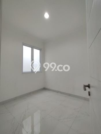 Dijual Rumah 4 Kamar Lokasi Strategis Bagus dan Strategis di Duren Sawit Dijual Rumah 4 Kamar Lokasi Strategis Bagus dan Strategis di Duren Sawit