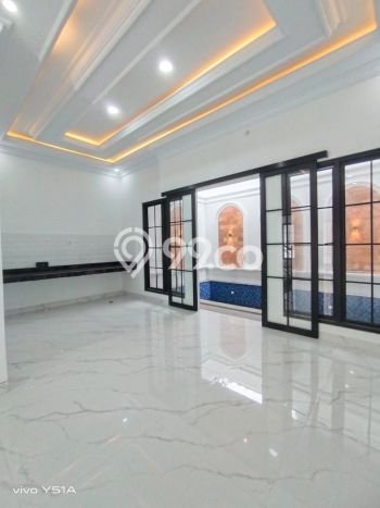Siap Huni Rumah Mewah 5 Kamar di Jagakarsa Dekat ke Mana Pun Siap Huni Rumah Mewah 5 Kamar di Jagakarsa Dekat ke Mana Pun