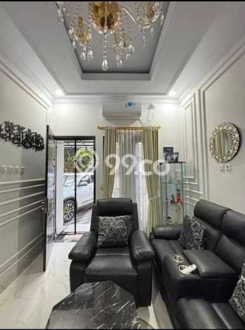 Jual Rumah Minimalis Bagus Punya 4 KT di Jagakarsa Jakarta Selatan SHM Jual Rumah Minimalis Bagus Punya 4 KT di Jagakarsa Jakarta Selatan SHM