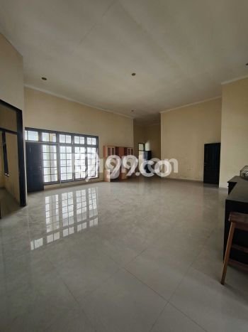 Siap Huni Rumah Mewah 3 Kamar di Rungkut Dekat ke Mana Saja Siap Huni Rumah Mewah 3 Kamar di Rungkut Dekat ke Mana Saja