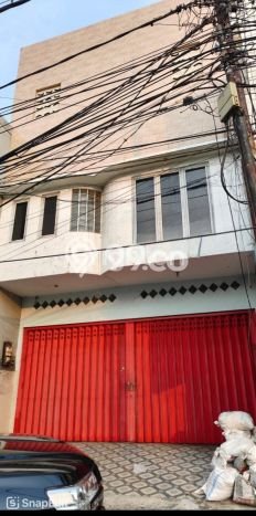 FOR RENT! Ruko di Kedung Doro Cocok untuk Bisnis 105m2 FOR RENT! Ruko di Kedung Doro Cocok untuk Bisnis 105m2