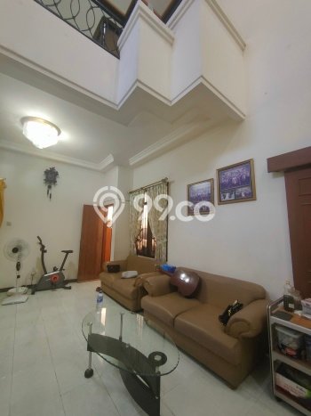 Rumah Elit Modern Siap Huni di Jemursari Surabaya Rumah Elit Modern Siap Huni di Jemursari Surabaya