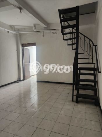 Disewakan Ruko di Pusat Kota Surabaya Ramai Strategis Disewakan Ruko di Pusat Kota Surabaya Ramai Strategis