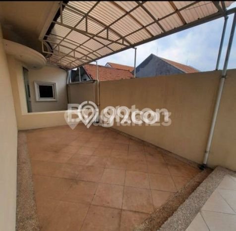 Dijual Rumah Mewah Exclusive di Tenggilis Mejoyo, Surabaya Dijual Rumah Mewah Exclusive di Tenggilis Mejoyo, Surabaya
