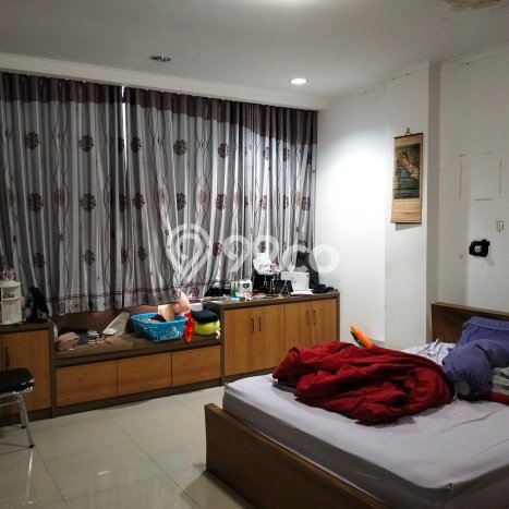 Ruko Dijual di Jakarta Barat LT 70m2 & LB 280m2 Lokasi Terbaik! Ruko Dijual di Jakarta Barat LT 70m2 & LB 280m2 Lokasi Terbaik!