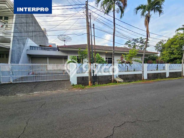 Dijual Rumah Luas Megah Dengan View Eksklusif di Puri Indah, Jakarta Barat Dijual Rumah Luas Megah Dengan View Eksklusif di Puri Indah, Jakarta Barat