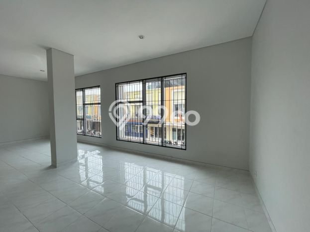 Untuk Dijual! Ruko di Gading Serpong Tangerang LT 81m2 / LB 162m2 Kawasan Strategis Untuk Dijual! Ruko di Gading Serpong Tangerang LT 81m2 / LB 162m2 Kawasan Strategis