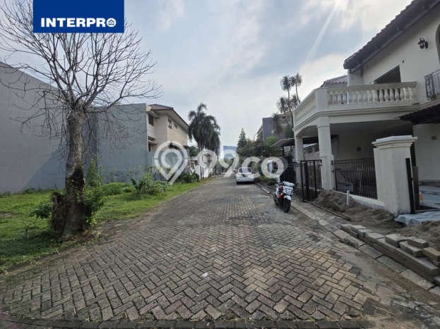 Tanah Area Berkembang Kawasan , Luas 293m2m², Cocok untuk Bisnis Tanah Area Berkembang Kawasan , Luas 293m2m², Cocok untuk Bisnis