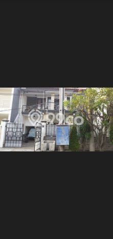 Jual Rumah Mewah Megah Dengan View Eksklusif di Darmo permai, Surabaya Jual Rumah Mewah Megah Dengan View Eksklusif di Darmo permai, Surabaya