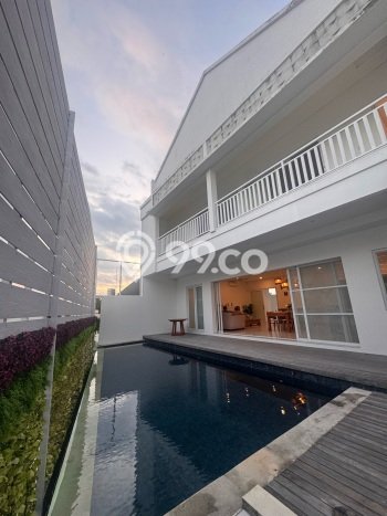 Vila di , Luas 205m2m², Lingkungan Nyaman Vila di , Luas 205m2m², Lingkungan Nyaman