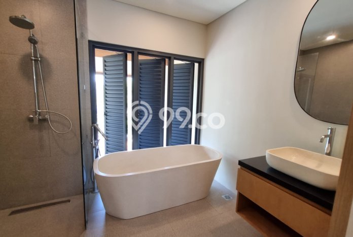 Dijual Rumah Luas Elegan Dengan View Cantik di Jimbaran, Badung Dijual Rumah Luas Elegan Dengan View Cantik di Jimbaran, Badung