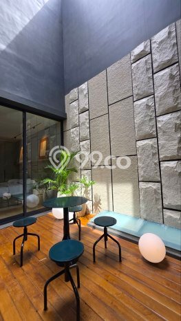 Rumah Mewah LB 273m2 Siap Pakai Desain Elegan di Araya, Malang Rumah Mewah LB 273m2 Siap Pakai Desain Elegan di Araya, Malang