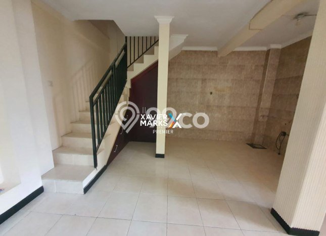 LOKASI STRATEGIS! Vila di , Area 180m2m², Lingkungan Prima LOKASI STRATEGIS! Vila di , Area 180m2m², Lingkungan Prima