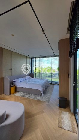 Rumah Mewah LB 273m2 Siap Pakai Desain Elegan di Araya, Malang Rumah Mewah LB 273m2 Siap Pakai Desain Elegan di Araya, Malang