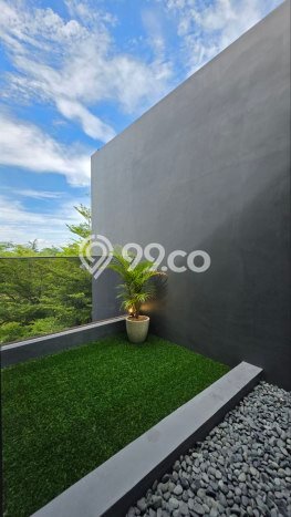 Rumah Mewah LB 273m2 Siap Pakai Desain Elegan di Araya, Malang Rumah Mewah LB 273m2 Siap Pakai Desain Elegan di Araya, Malang