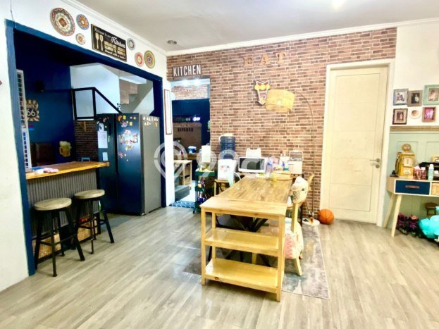 Dijual Rumah 4 Kamar Lokasi Strategis Bagus dan Strategis di Antapani Dijual Rumah 4 Kamar Lokasi Strategis Bagus dan Strategis di Antapani