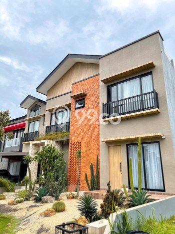 Rumah Luxury Modern Tanpa Renovasi di Kota Baru Parahyangan Bandung Rumah Luxury Modern Tanpa Renovasi di Kota Baru Parahyangan Bandung