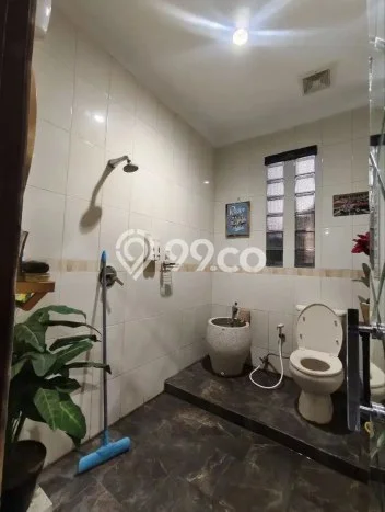 Rumah Elit LB 320m2 Siap Pakai Desain Elegan di Turangga, Bandung Rumah Elit LB 320m2 Siap Pakai Desain Elegan di Turangga, Bandung