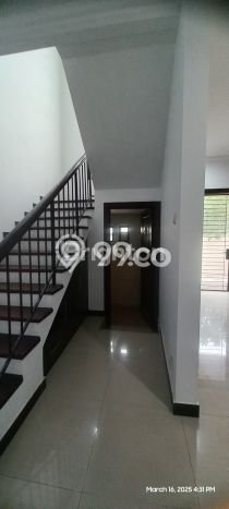 Disewakan Rumah Harga Terjangkau di Duri Kepa Jakarta Barat dengan 3 Kamar Tidur Disewakan Rumah Harga Terjangkau di Duri Kepa Jakarta Barat dengan 3 Kamar Tidur