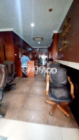 Untuk Dijual Ruko di Cilandak Jakarta Selatan LT 240m2 / LB 992m2 Untuk Dijual Ruko di Cilandak Jakarta Selatan LT 240m2 / LB 992m2