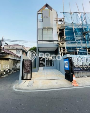 Hunian Nyaman Asri 3 KT Siap Huni di Kalibata Jakarta Selatan Hunian Nyaman Asri 3 KT Siap Huni di Kalibata Jakarta Selatan